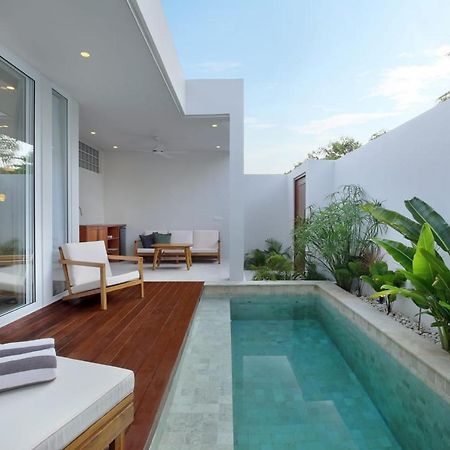 Neptune Studios Adults Only Gym And Recovery Access Kuta  Buitenkant foto