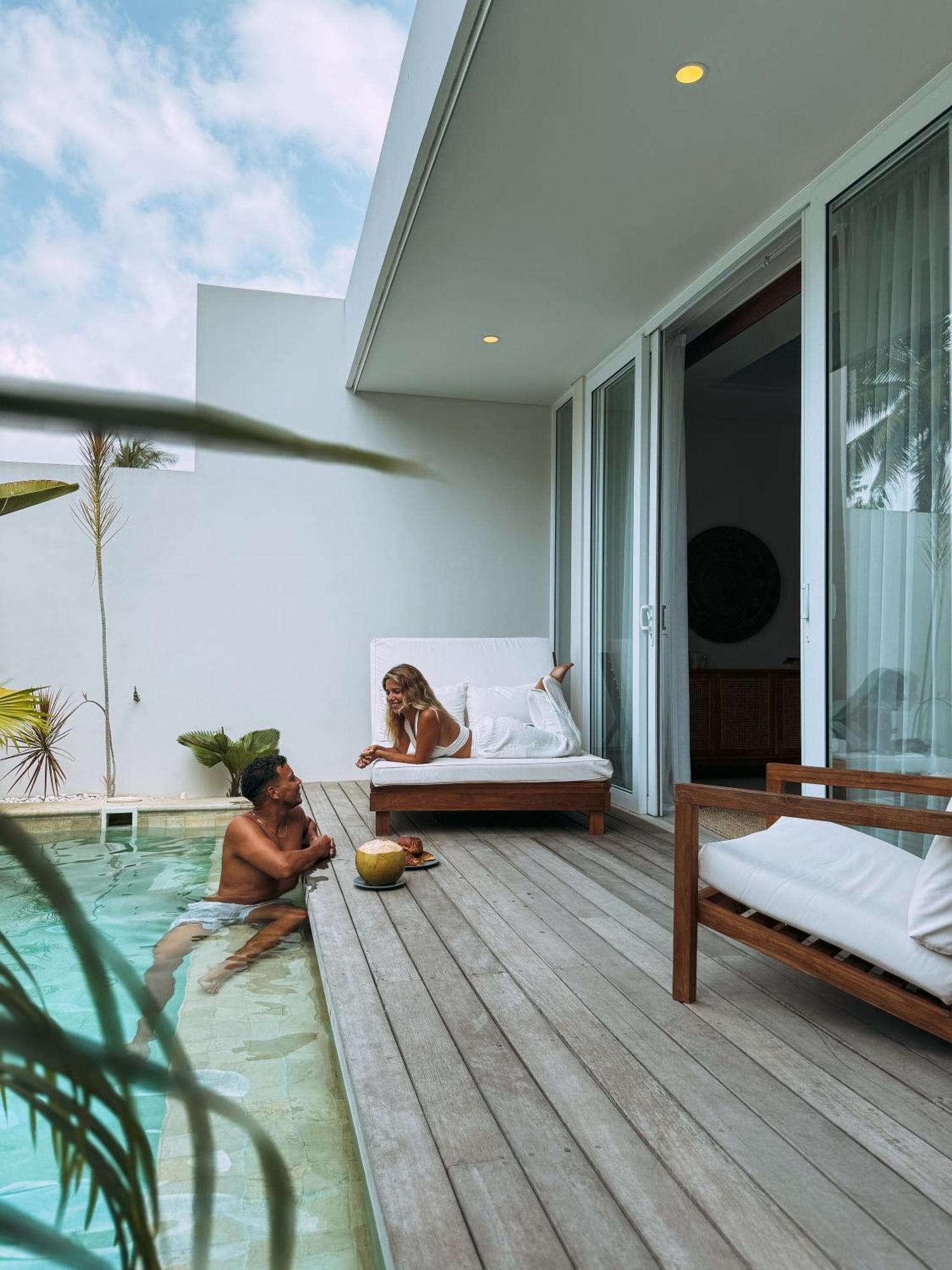 Neptune Studios Adults Only Gym And Recovery Access Kuta  Buitenkant foto